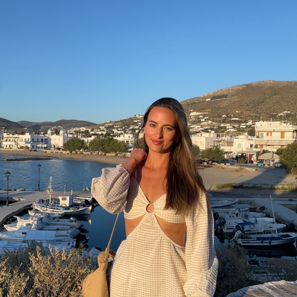 Meet your Posher, Emma - Picture 10 of 12